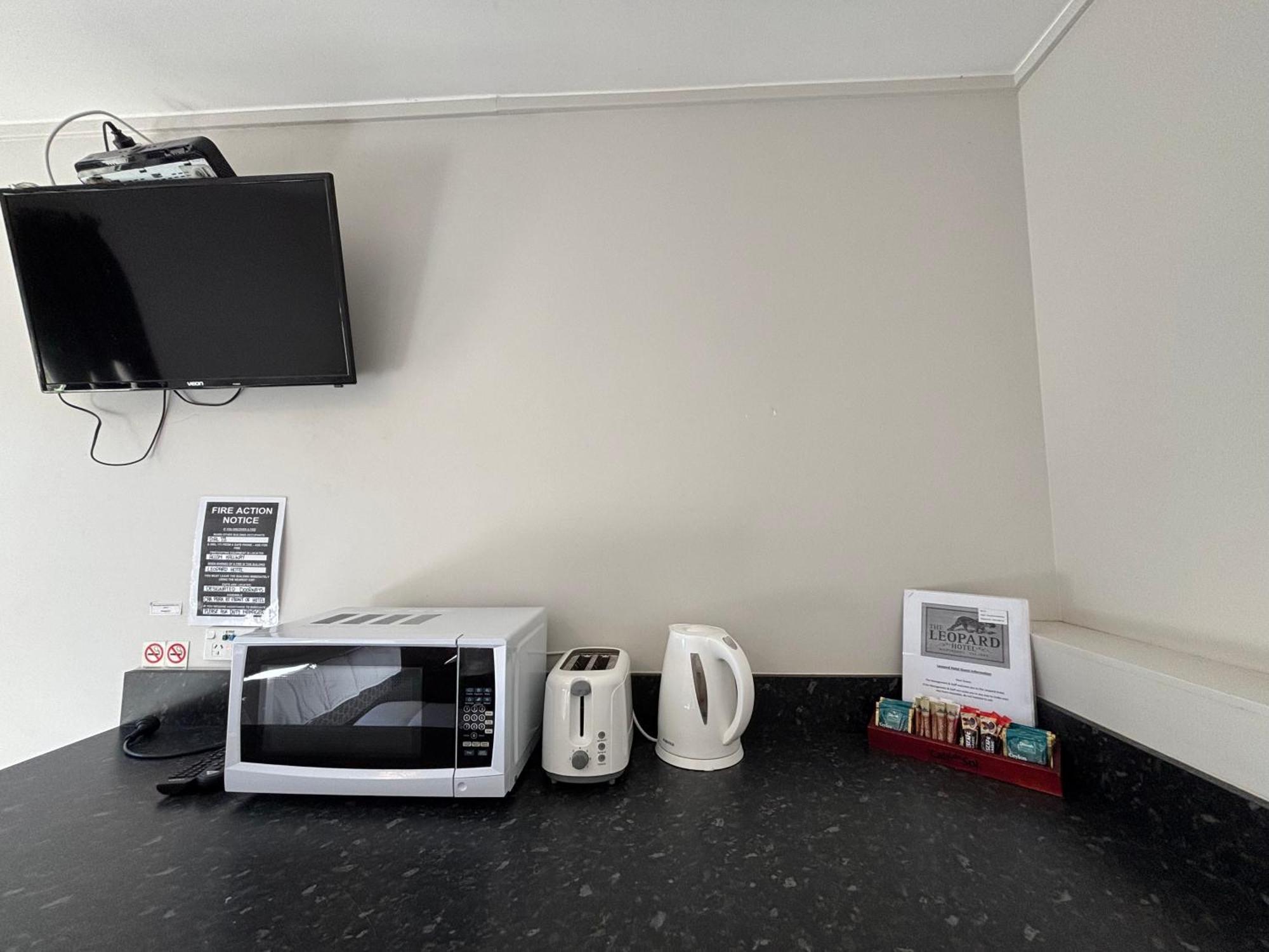Leopard Hotel Waipukurau Екстер'єр фото