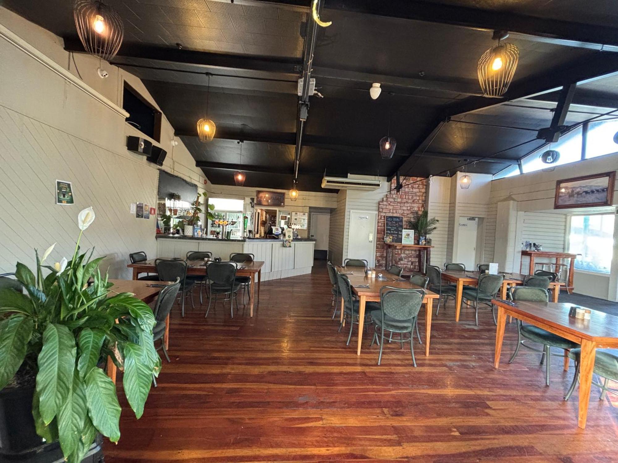 Leopard Hotel Waipukurau Екстер'єр фото